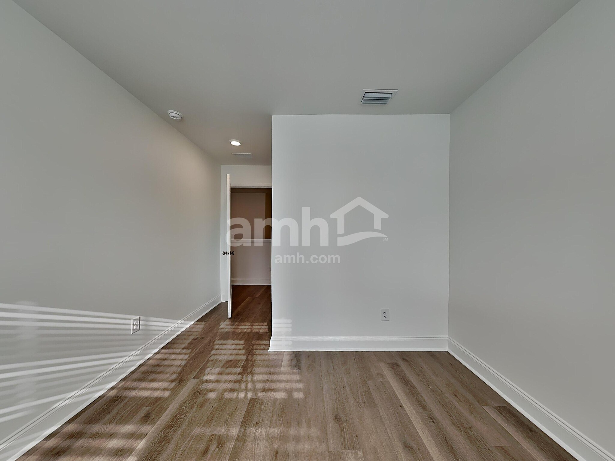 Building Photo - 622 Old Trolley Rd