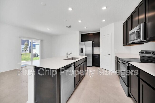 Building Photo - 2209 Aquifer Ln