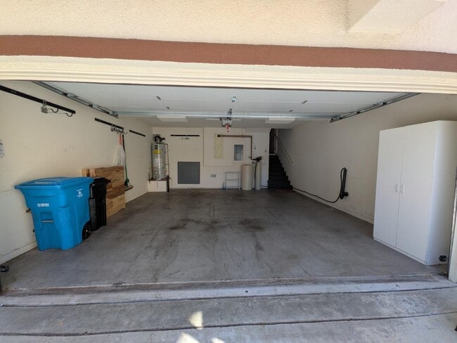 Building Photo - 4086 Crandall Cir