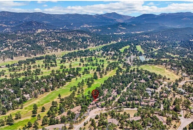 Building Photo - Exquisite Townhome in Hiwan on Golf Course!