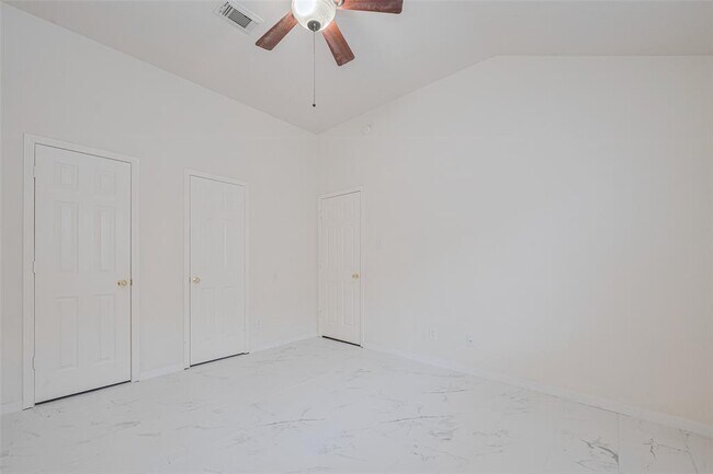 Building Photo - 14111 Norgrove Ct