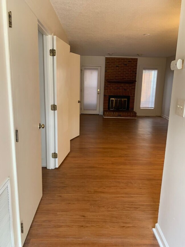 Primary Photo - 6901g