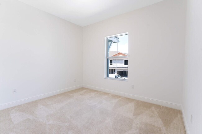 Building Photo - 552 Sanderling Cir
