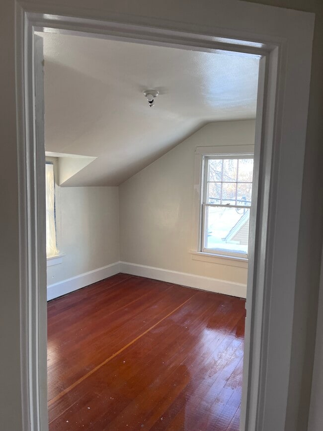 First Bedroom - 108 Linden Ave