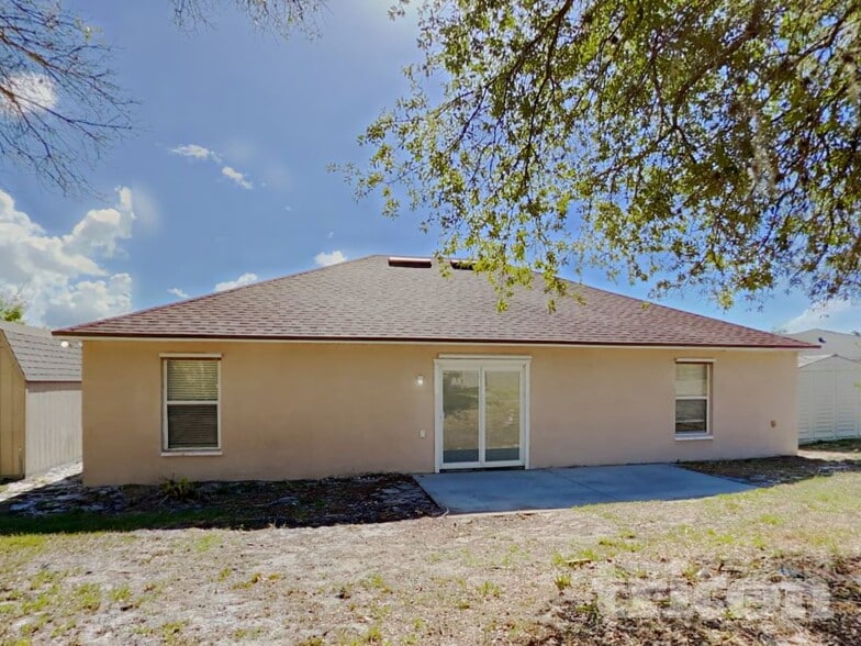 Building Photo - 164 Larchmont Dr