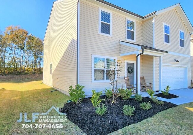 Building Photo - Coming Soon-Beautiful 5 Bed/3 Bath Home in...
