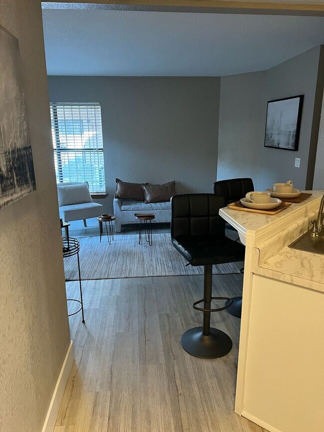 Building Photo - 1 Bedroom 1 Bath In Central Las Vegas