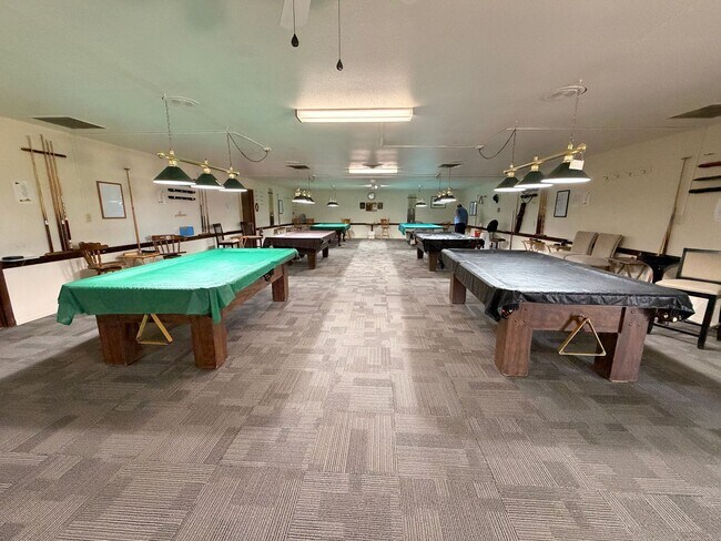 Building Photo - Charming 55+ Park Model in Caliente Casa De Sol