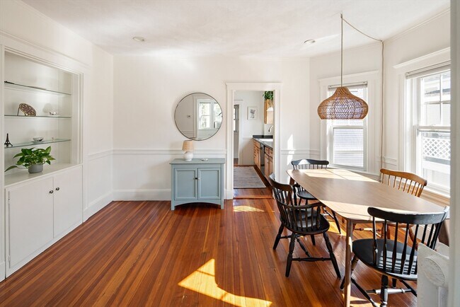 Building Photo - 43 Palmer St