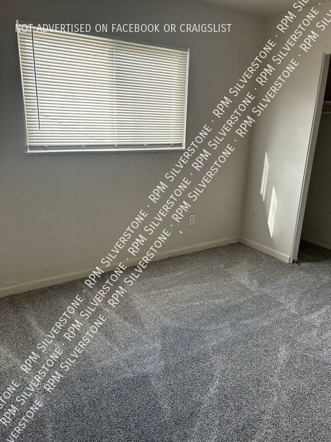 Building Photo - 21755 Elroy-