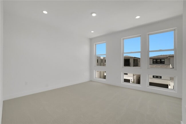Building Photo - 168 Creation