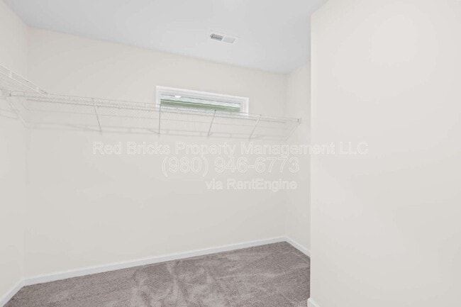 Building Photo - 7145 Bentz St
