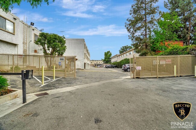 Building Photo - 18408 Hatteras St