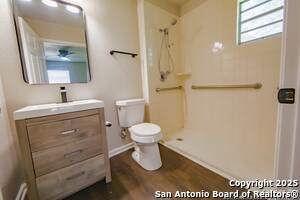 Building Photo - 219 Leonidas Dr