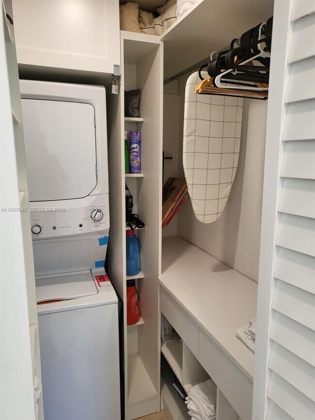 Building Photo - 6130 Grant St