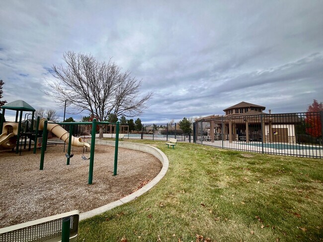 Building Photo - Beautifully Renovated 4-Bedroom Home in Canterberry Crossing