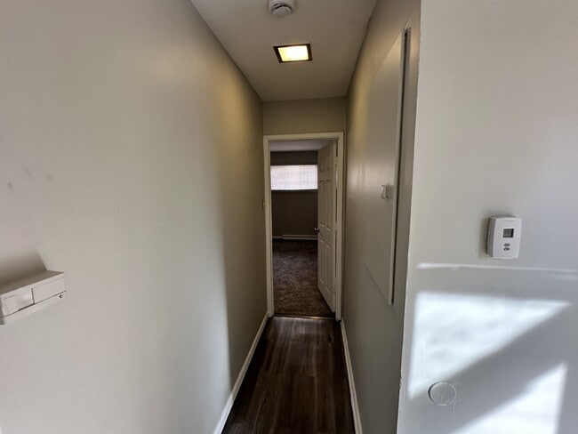 Building Photo - AVAILABLE JULY! Student Housing near DU Campus!