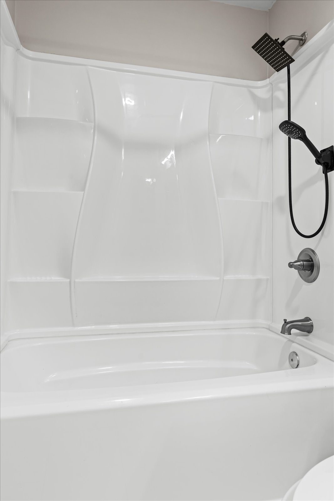 Building Photo - 501 23rd Ave S