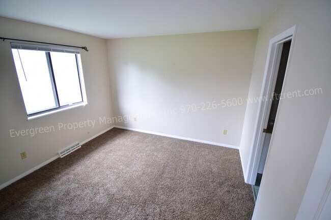 Building Photo - 2018 Lexington Ct