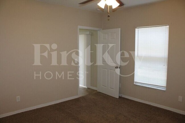 Building Photo - 2760 Ridley Ln