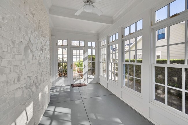 Building Photo - Luxury unfurnished 4BR/4.5BA Tudor in Belle Meade Links.