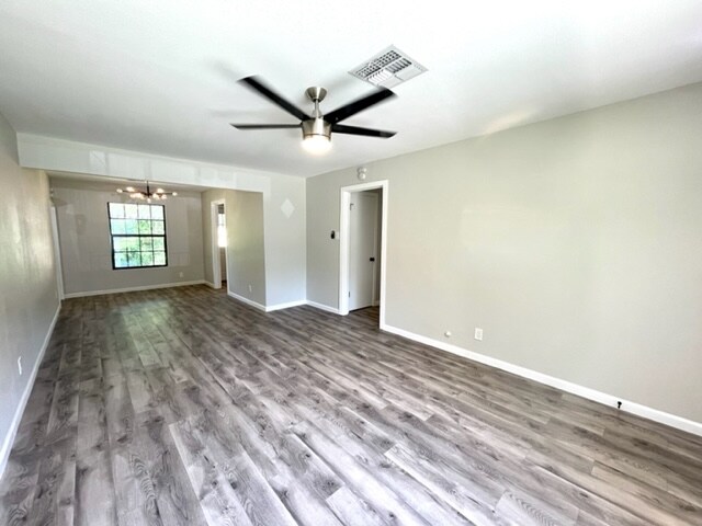 Building Photo - 2321 Glendale Dr