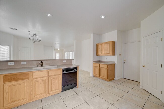 Building Photo - 8918 Houston Ridge Ave