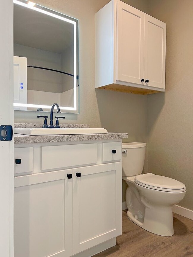 Building Photo - Pet Friendly 2 bed/ 2 bath unit at Soldier Ridge!