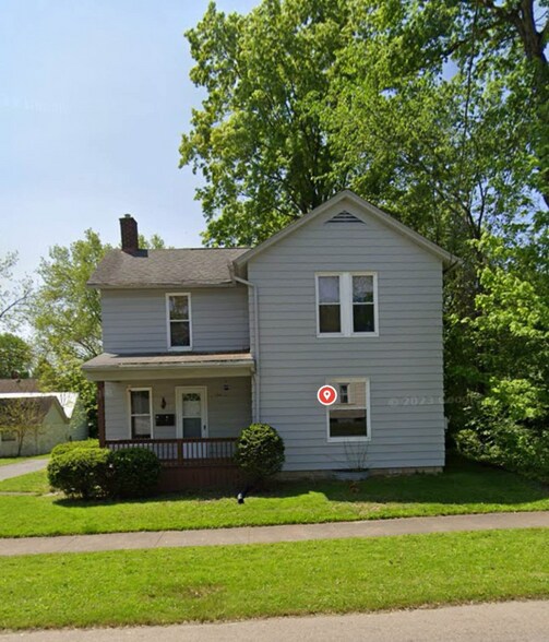 Primary Photo - 209 W 3rd St