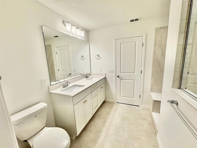 Building Photo - 2681 Serenity Gdn Dr