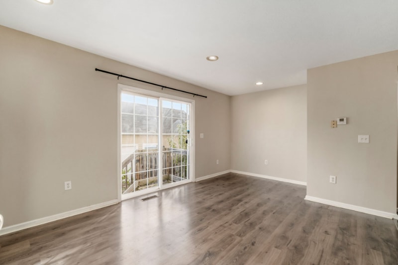 Building Photo - 6551 Crab Apple Dr