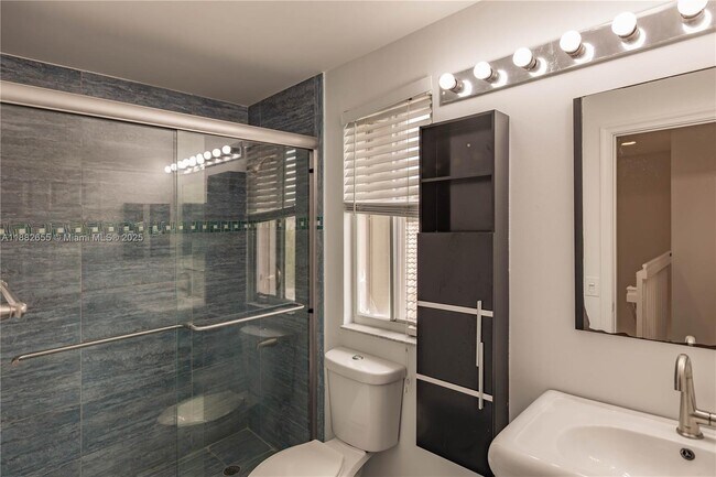 Building Photo - 1326 Majesty Terrace