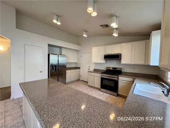 Building Photo - 2173 Hidden Ranch Terrace