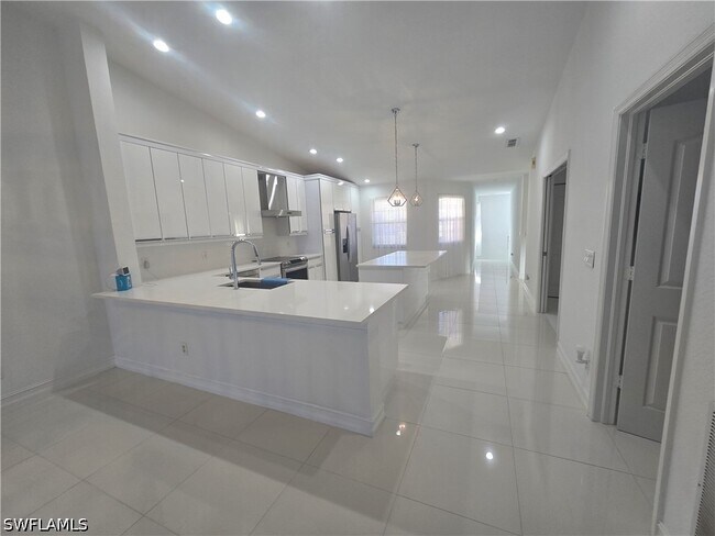 Building Photo - 9175 Michael Cir