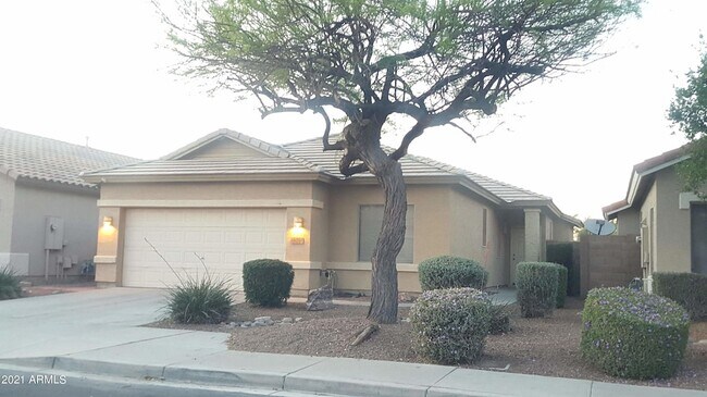 Building Photo - 12522 W Campina Dr