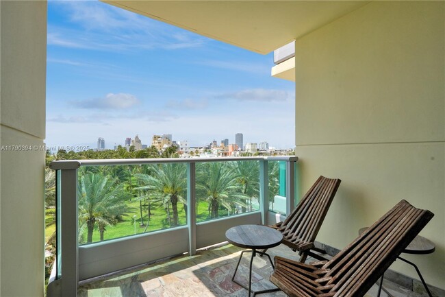 Building Photo - 1455 Ocean Dr
