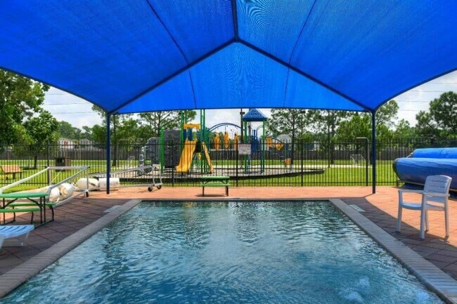 Building Photo - 17102 Misty Creek Dr