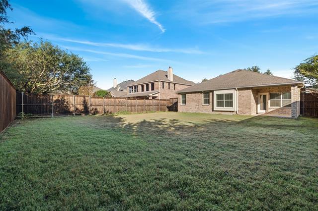 Building Photo - 11001 La Grange Dr