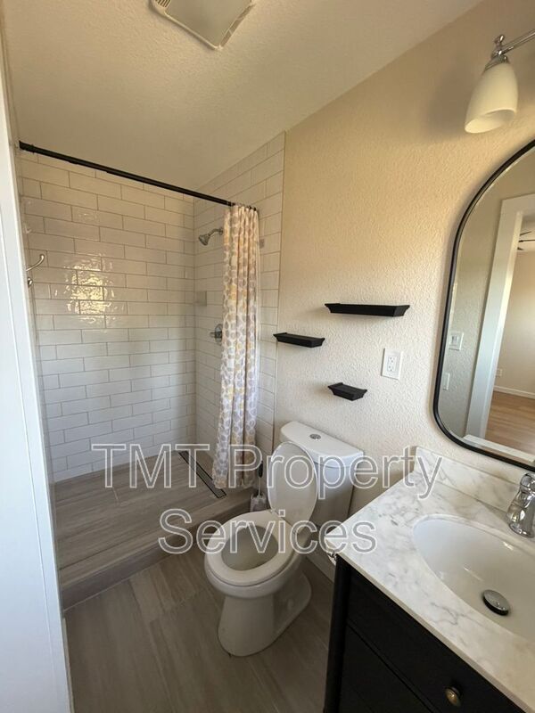 Building Photo - 6519 Prentiss Dr