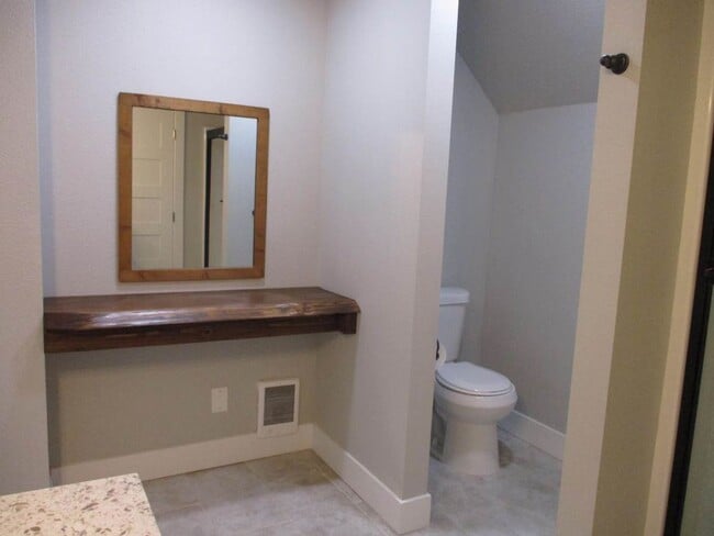 Building Photo - Charming Renovated Farmhouse with Territor...