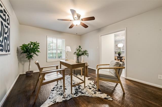 Building Photo - 6848 Town N Dr