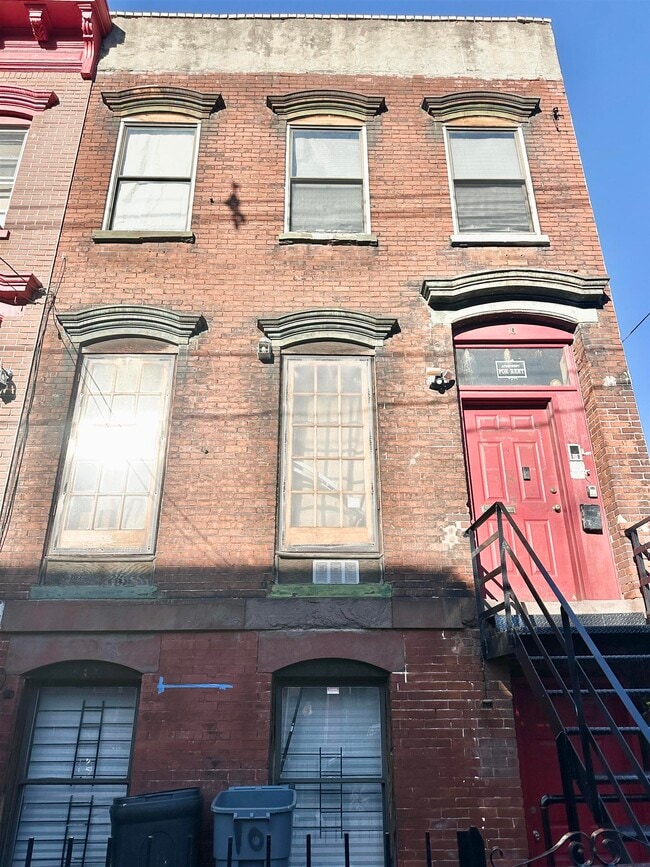 Building Photo - 10 JEWETT Ave