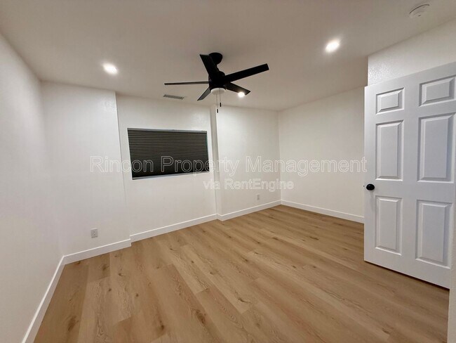 Building Photo - 607 Lemon Way