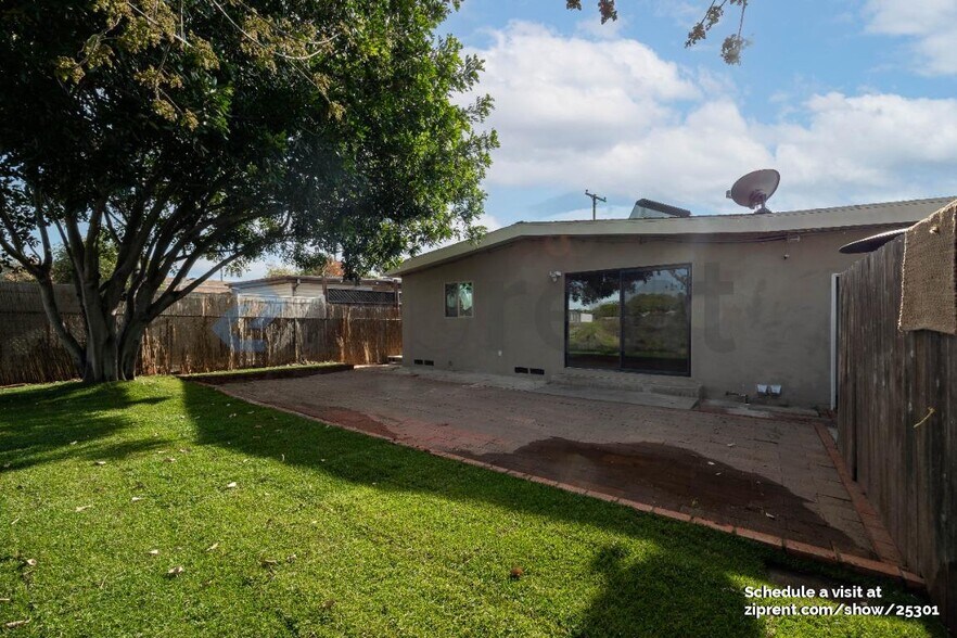 Building Photo - 8572 Fireside Ave