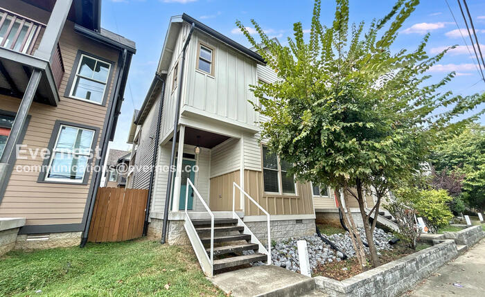 Building Photo - 1501C 9th Ave N