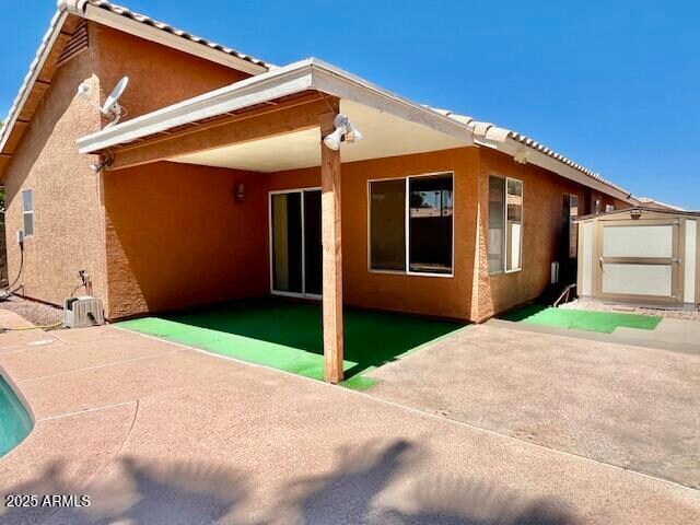 Building Photo - 1161 W Lark Dr