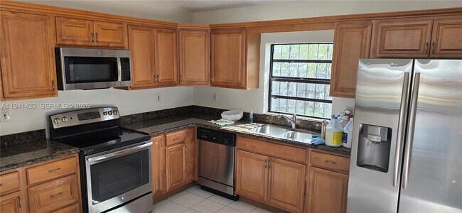 Building Photo - 15238 SW 58th Terrace