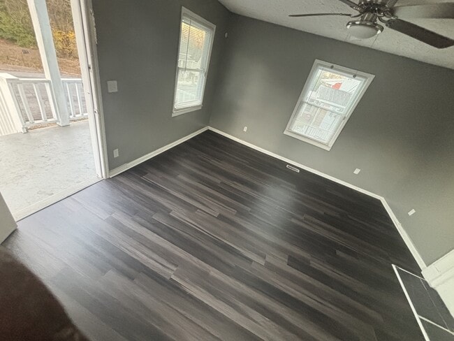 Building Photo - 346 Pittman St