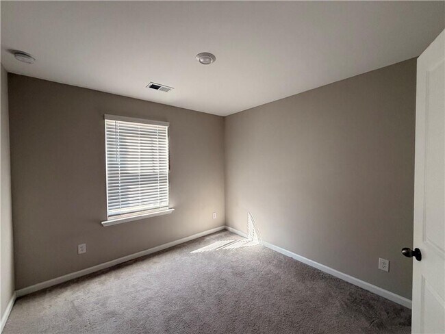 Building Photo - 223 Wynn Wy