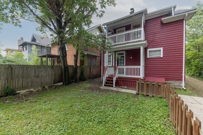 Building Photo - OSU Single Family House! Great Location!